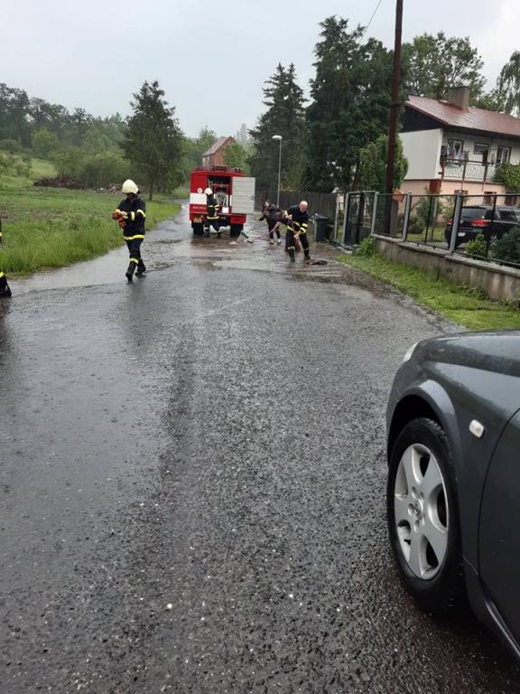 Technická pomoc JSDH Žiželice v&nbsp;Hořeticích - přívalové deště