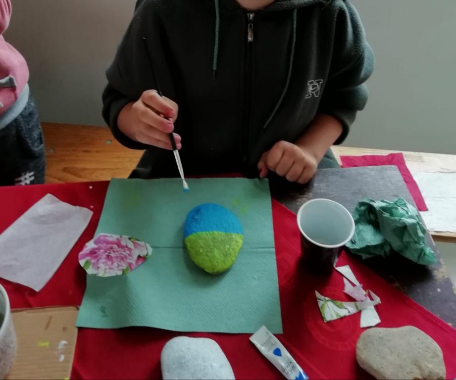 malování na&nbsp;kamínky