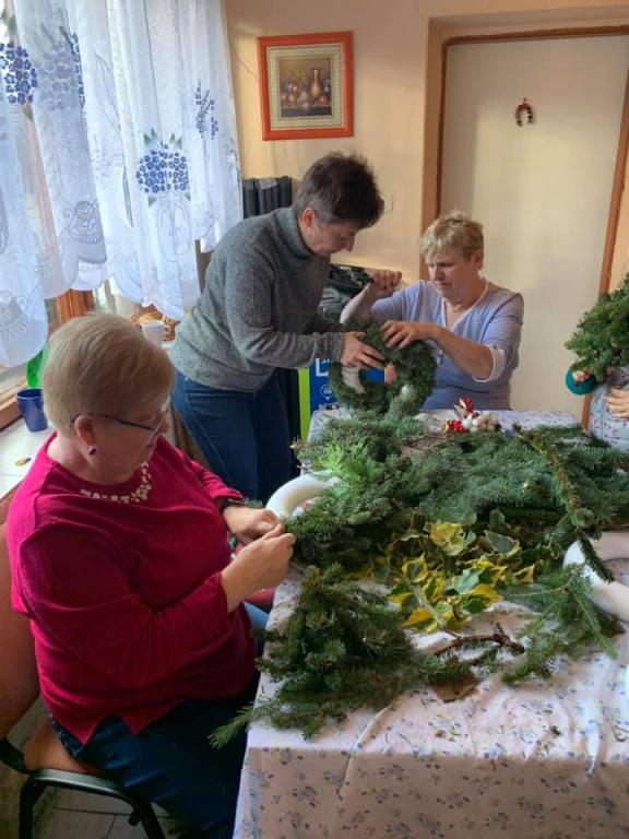 Adventní tvoření s&nbsp;Okrašlovacím spolkem