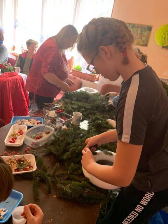 Adventní tvoření s&nbsp;Okrašlovacím spolkem