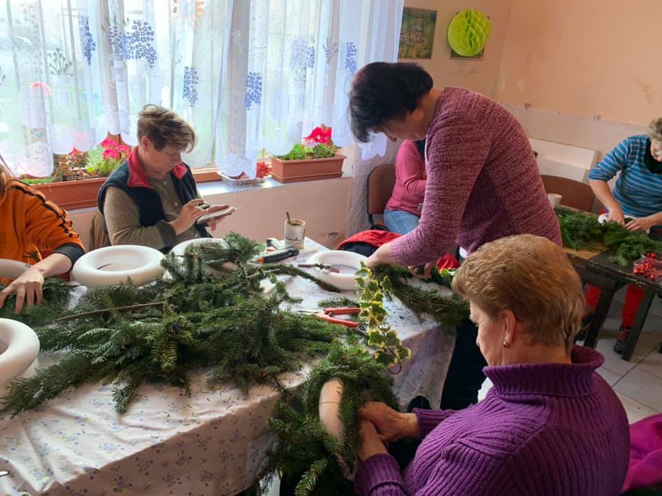 Adventní tvoření s&nbsp;Okrašlovacím spolkem