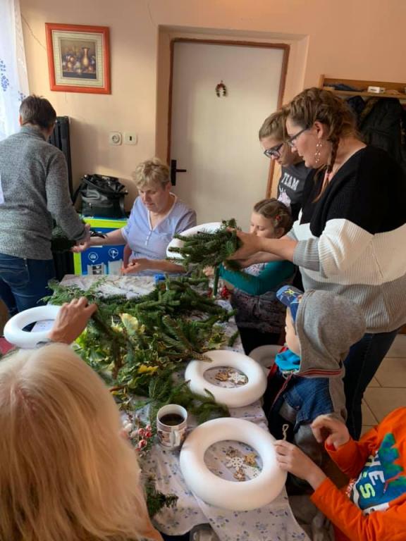 Adventní tvoření s&nbsp;Okrašlovacím spolkem