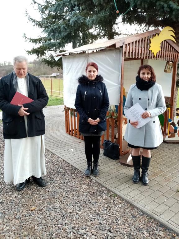 Žehnání a&nbsp;rozsvícení stromečku Žiželice