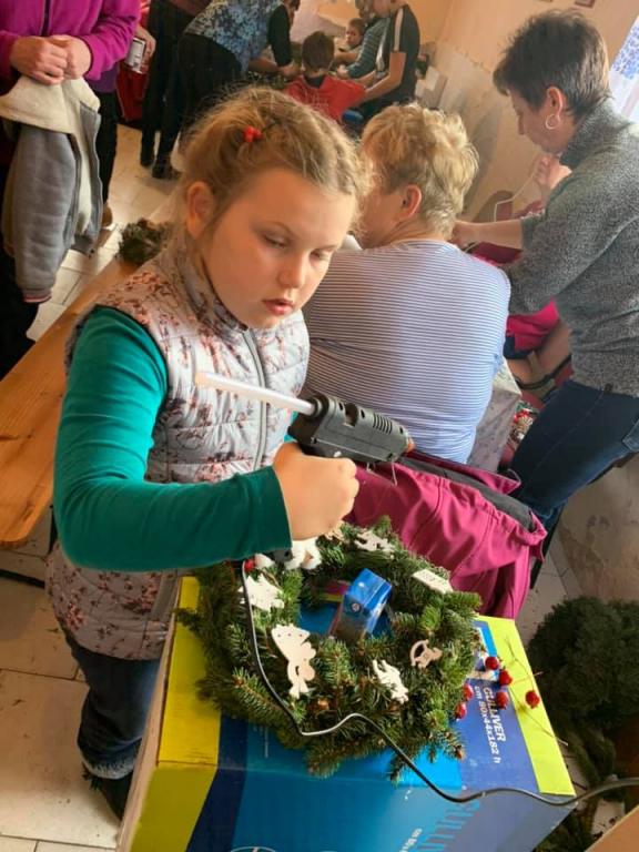 Adventní tvoření s&nbsp;Okrašlovacím spolkem