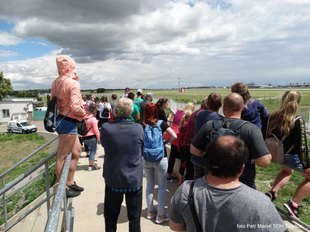 Zájezd letiště, Okoř, ZOO