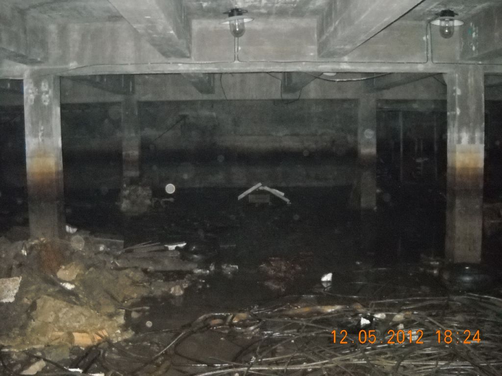 Čerpání vody sklepení Vysočany p.&nbsp;Hyhlan 12.5.2012