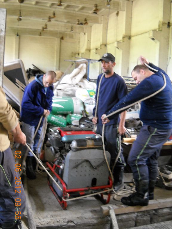 Čerpání vody sklepení Vysočany p.&nbsp;Hyhlan 12.5.2012