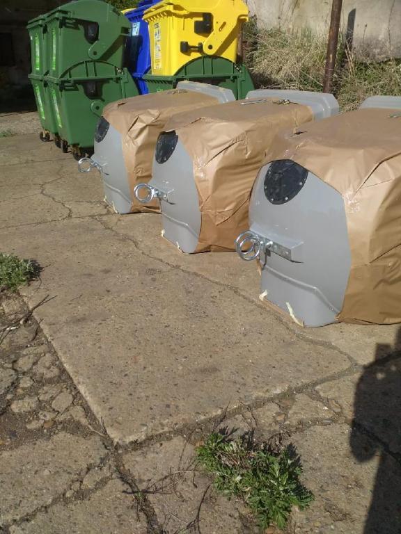 nádoby na&nbsp;tříděný odpad