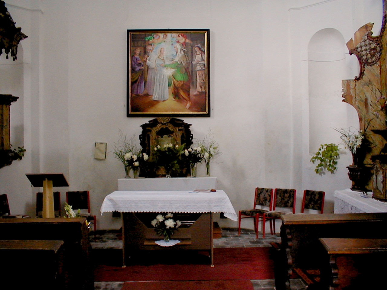 Oltář v&nbsp;Žiželické kapli