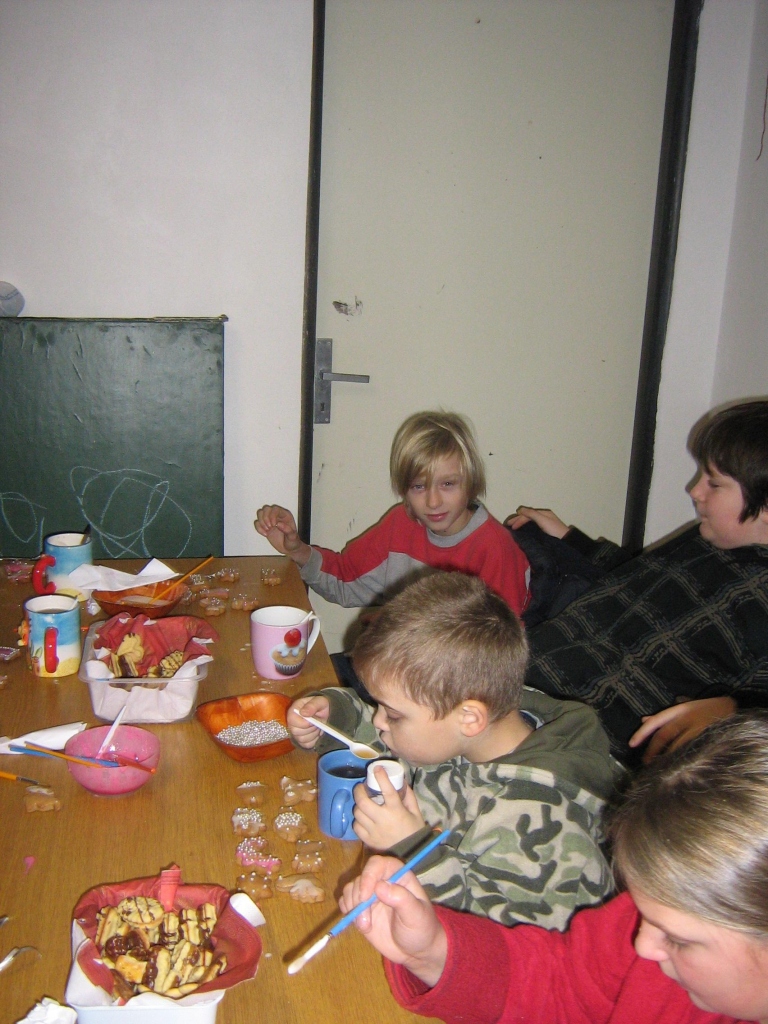 zdobení perníčků 16.12.2007