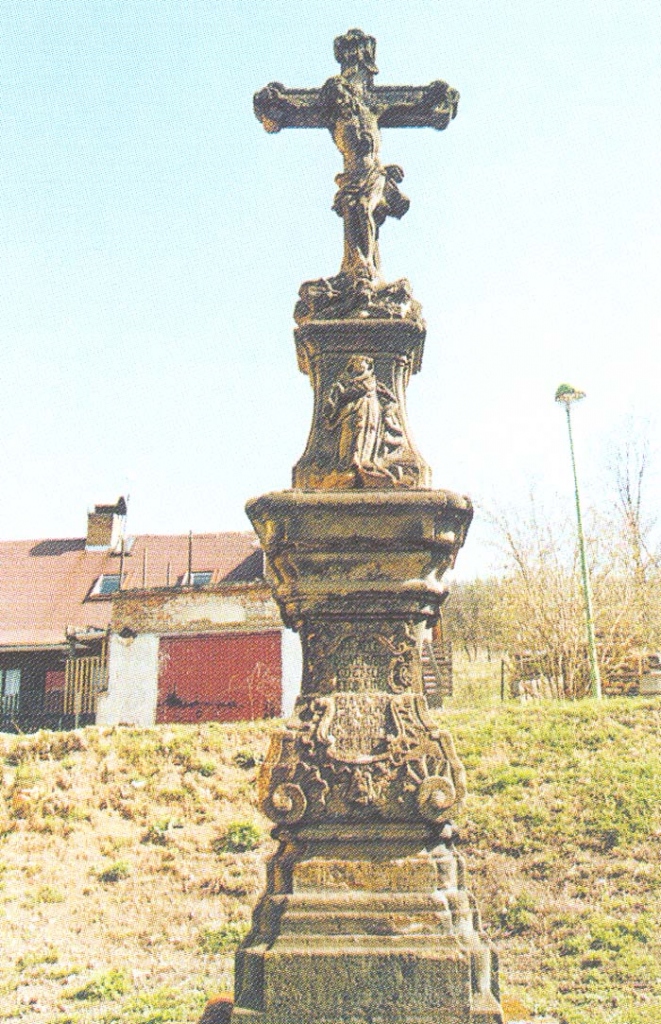 Žiželice - kříž z&nbsp;roku 1773&nbsp;u kaple